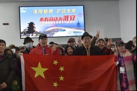 红龙扑克 - 专业在线扑克赛事运营商