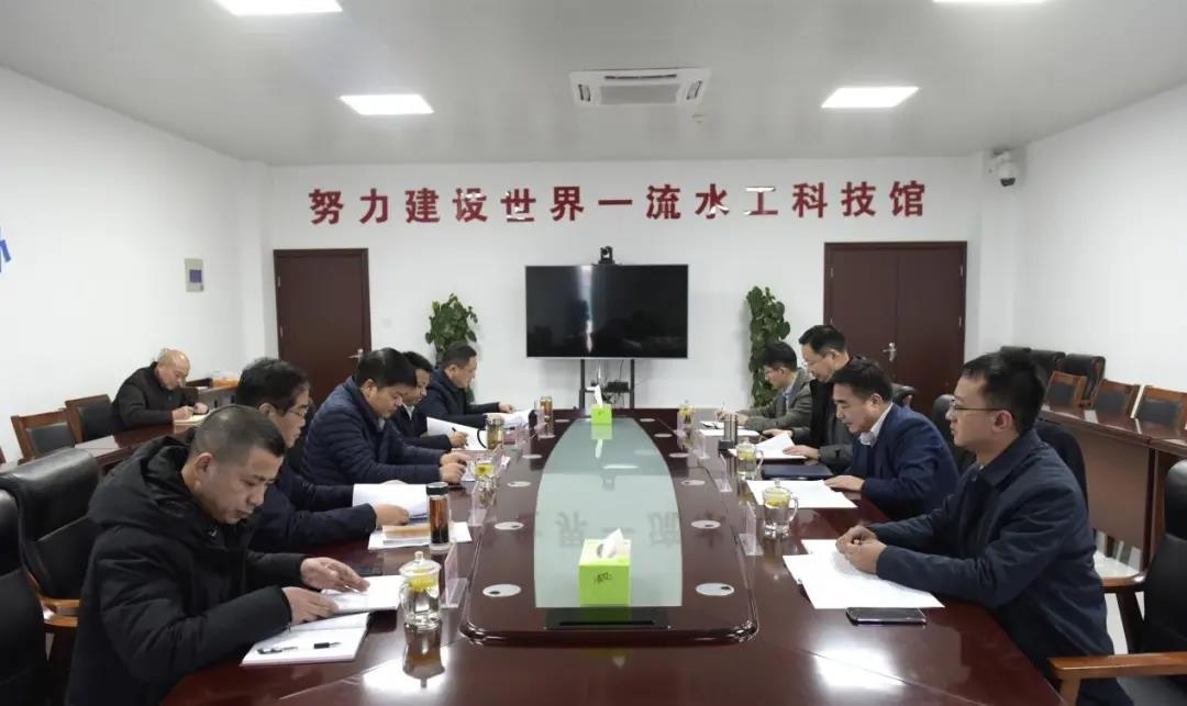 红龙扑克 - 专业在线扑克赛事运营商