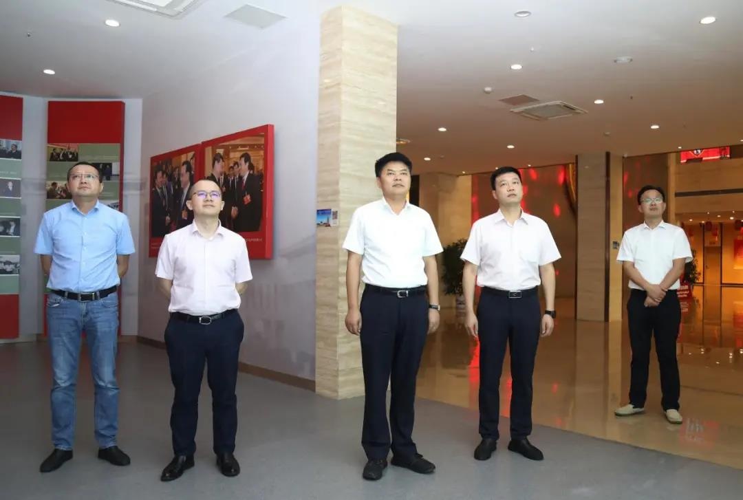 红龙扑克 - 专业在线扑克赛事运营商