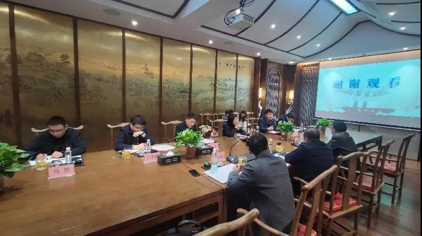 红龙扑克 - 专业在线扑克赛事运营商