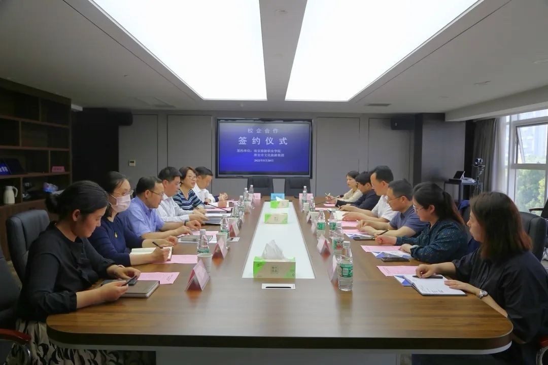 红龙扑克 - 专业在线扑克赛事运营商