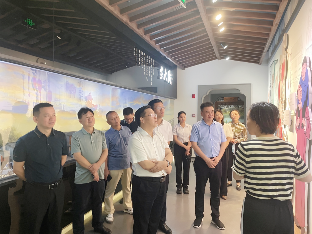 红龙扑克 - 专业在线扑克赛事运营商