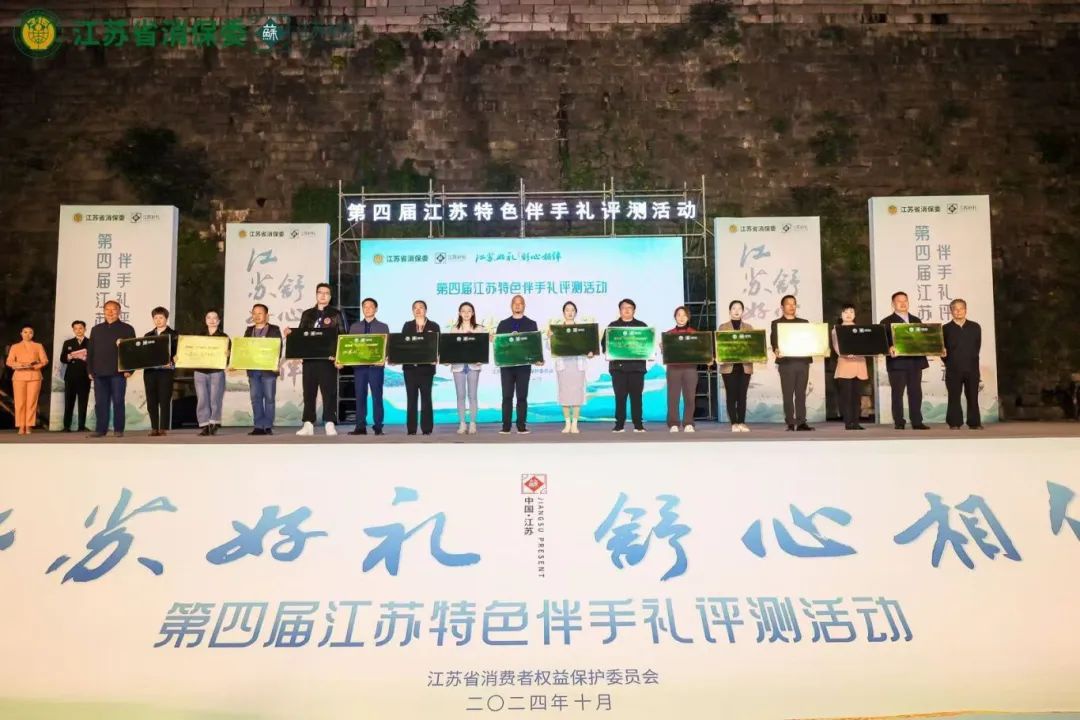 红龙扑克 - 专业在线扑克赛事运营商