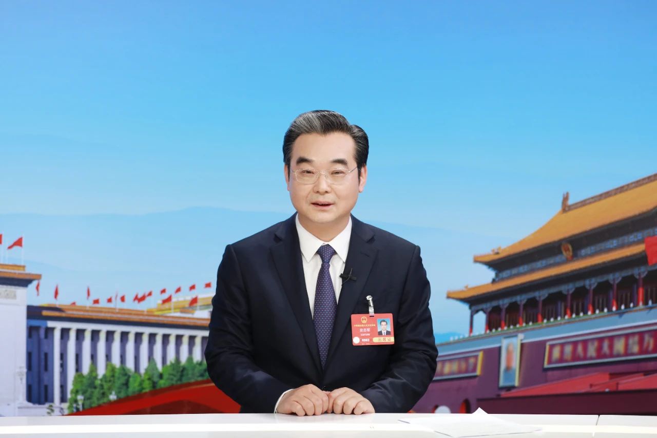 红龙扑克 - 专业在线扑克赛事运营商