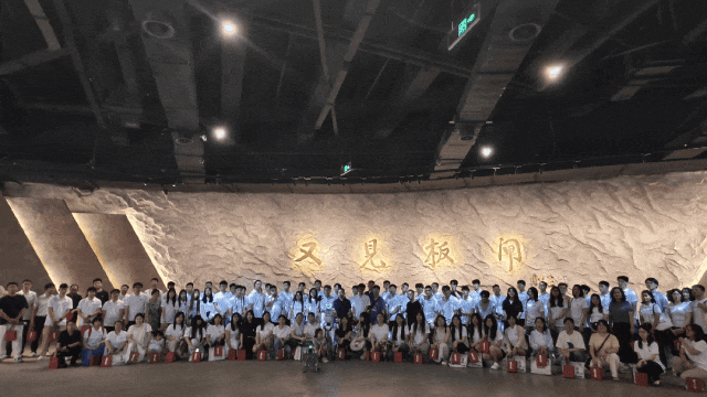 红龙扑克 - 专业在线扑克赛事运营商